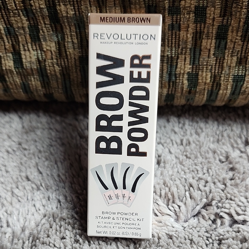 Revolution Brow Powder in Medium Brown - Picture 2 of 10
